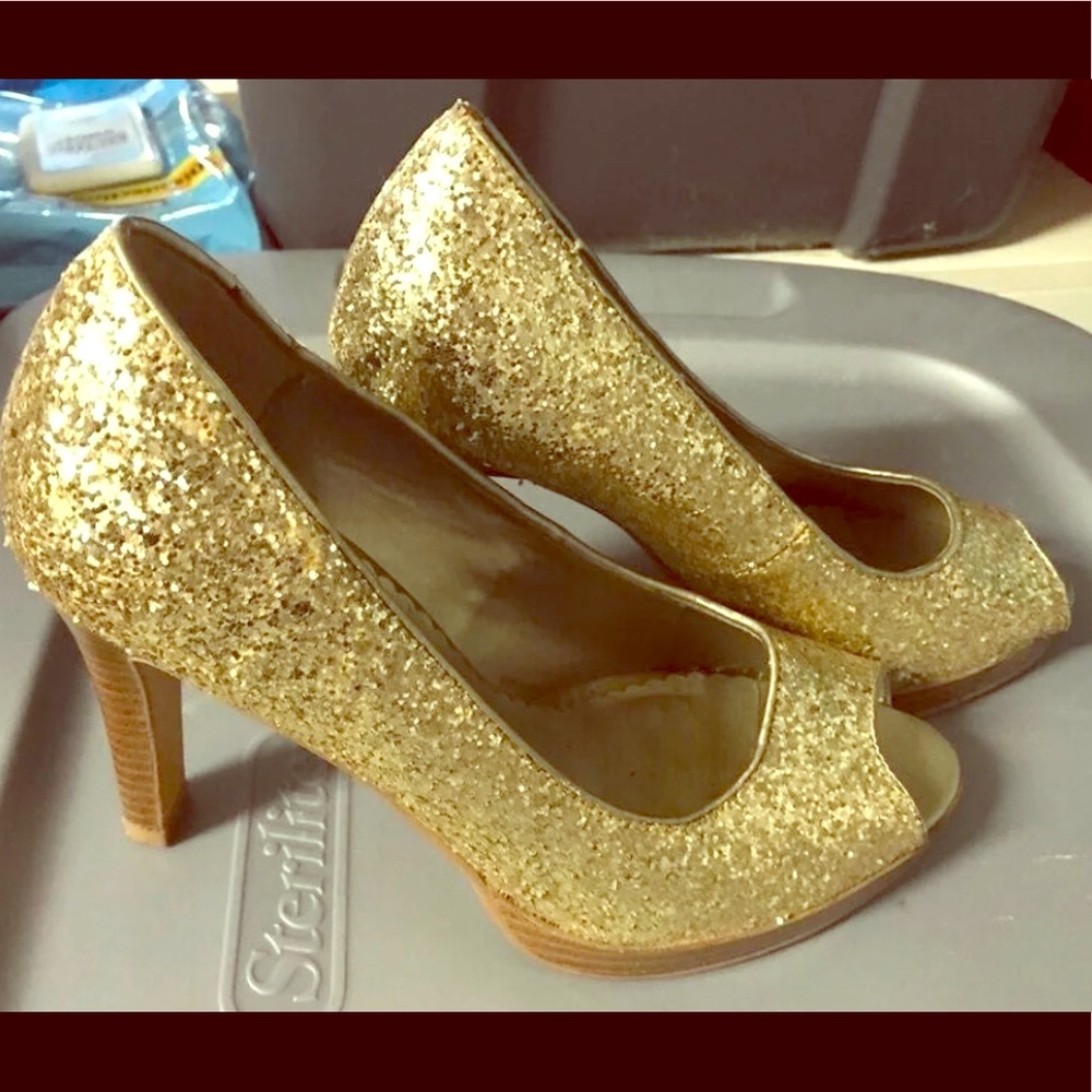 Gold glitter heels